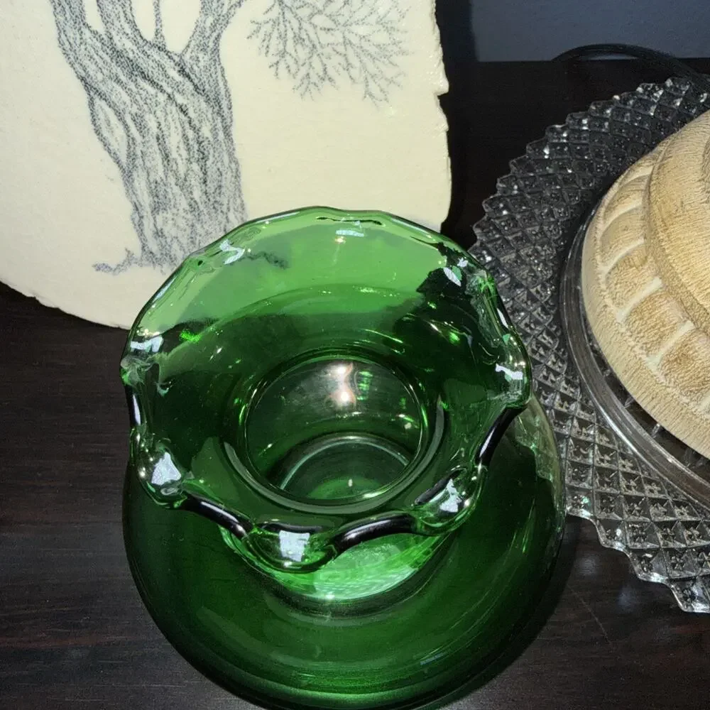 Vtg Emerald Green Glass Mini Vase 3.25” Crimped Rim Rose Bowl MCM Accent Piece